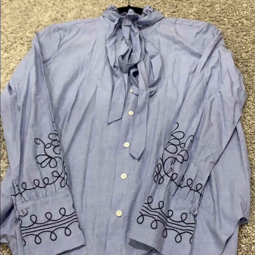 Ann Taylor Bow Button Down
